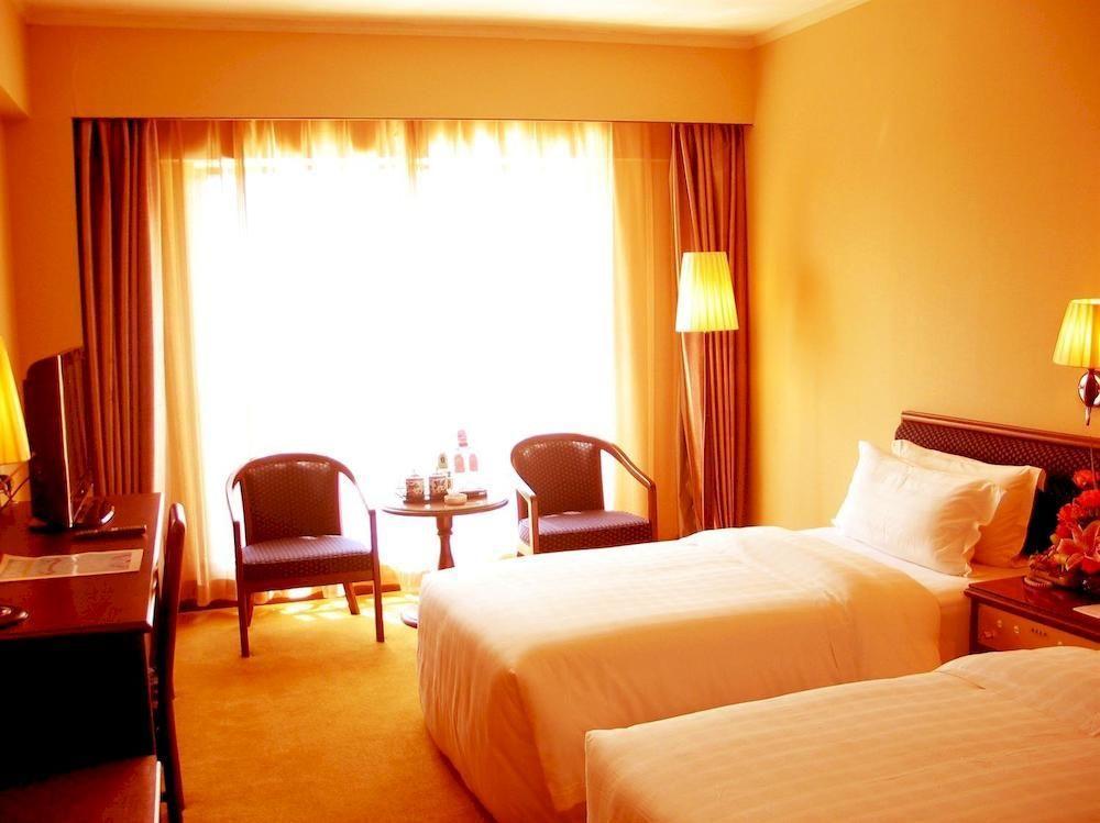 Le Garden Hotel Сиан Екстериор снимка