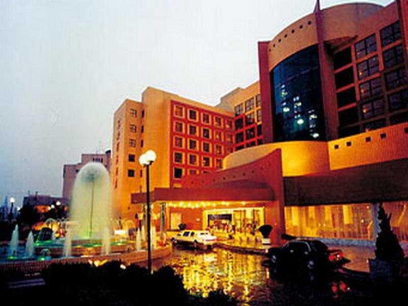 Le Garden Hotel Сиан Екстериор снимка