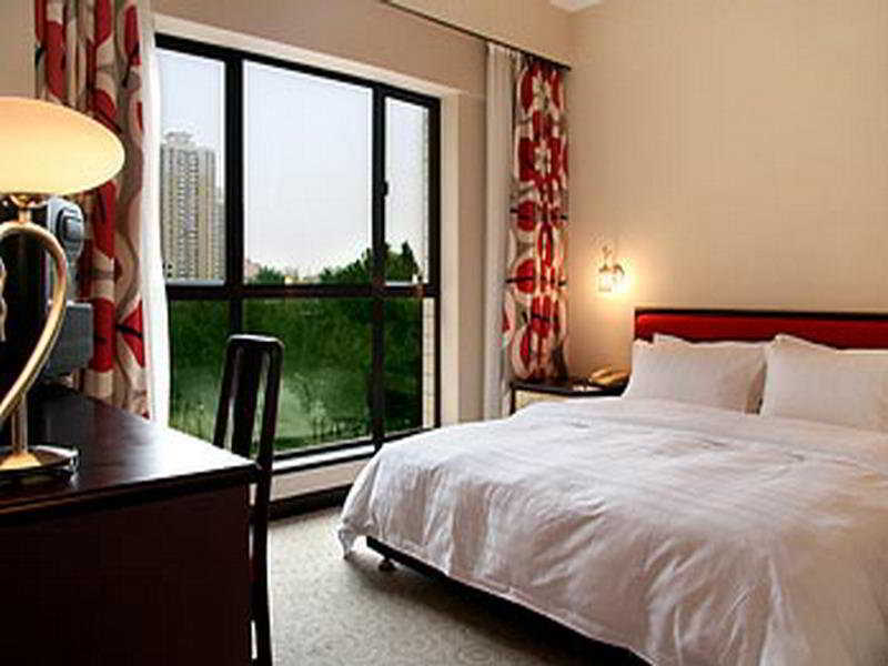 Le Garden Hotel Сиан Екстериор снимка