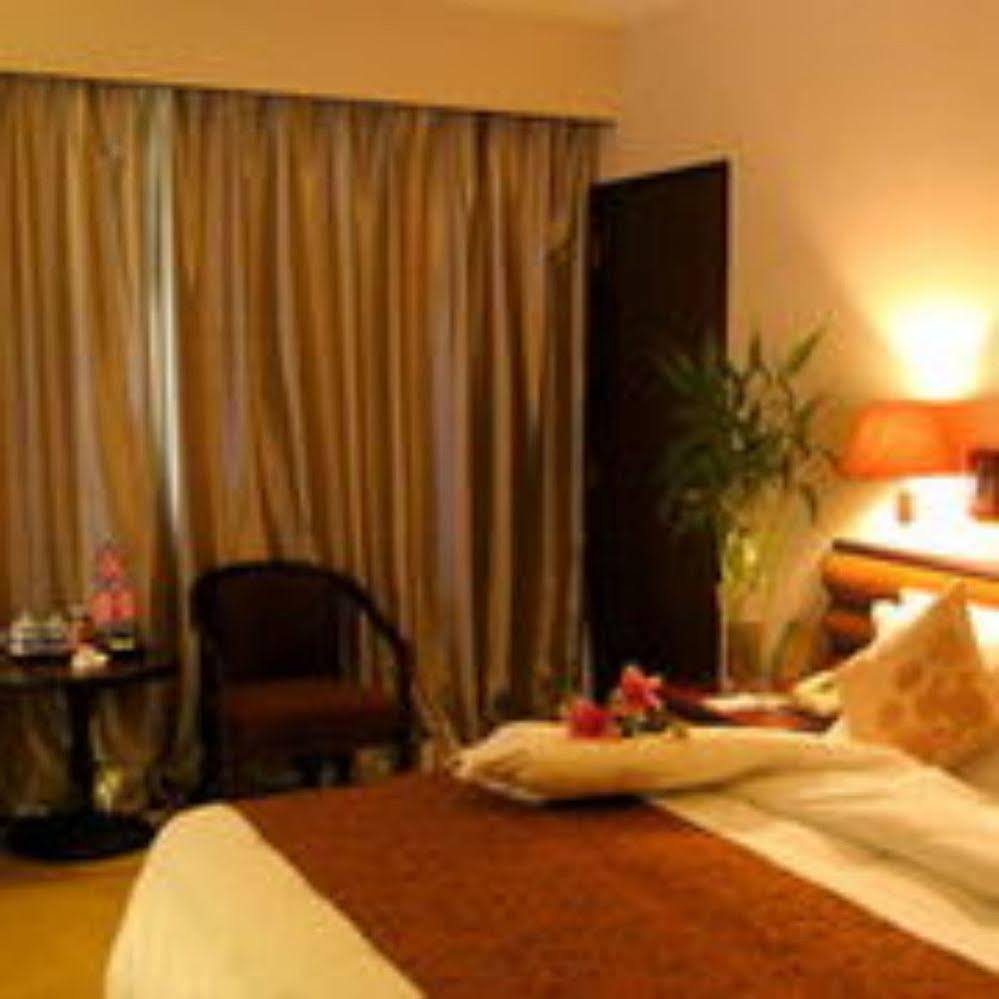 Le Garden Hotel Сиан Екстериор снимка